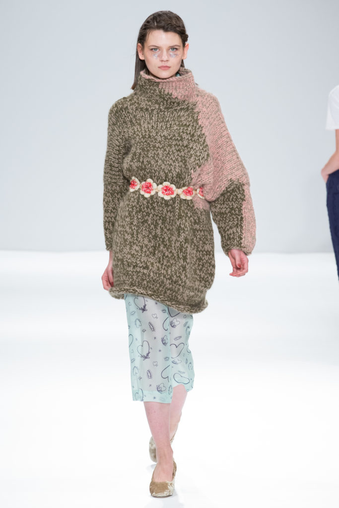 SABINNA catwalk show s004 (A/W 2017/18) look 8